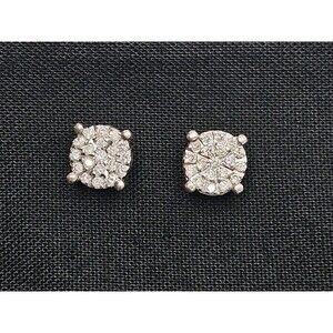 Diamond Cluster Sterling Silver Stud Earrings Stamp 925 UD  7.5 mm 2 Grams